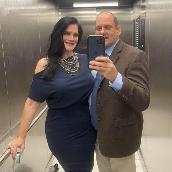 Meet your Posher, Kim - Picture 1 of 1